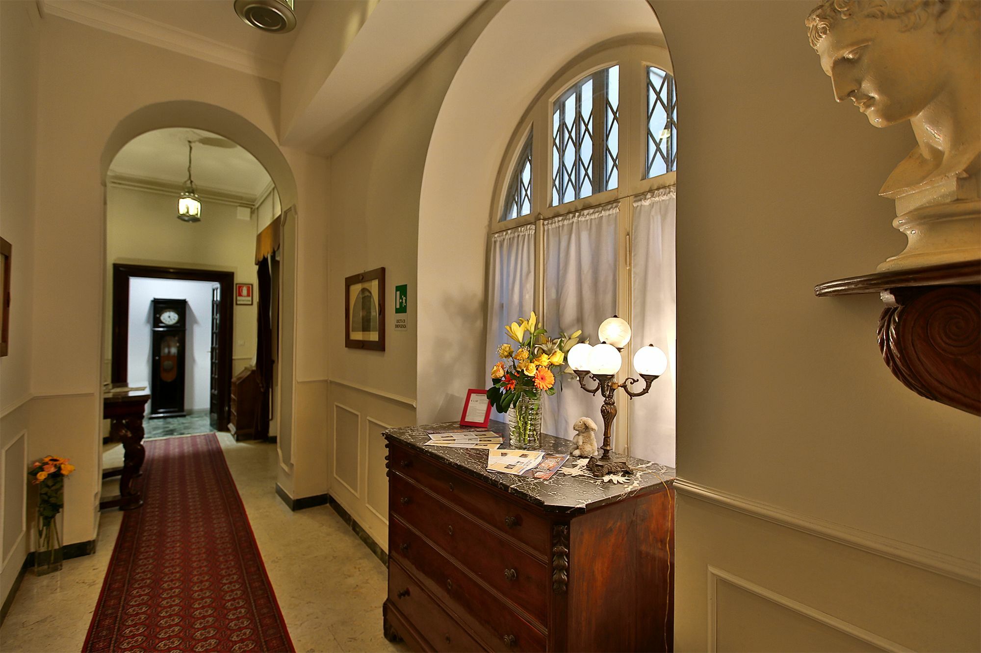 Alibrandi Palace Civitavecchia Exterior photo